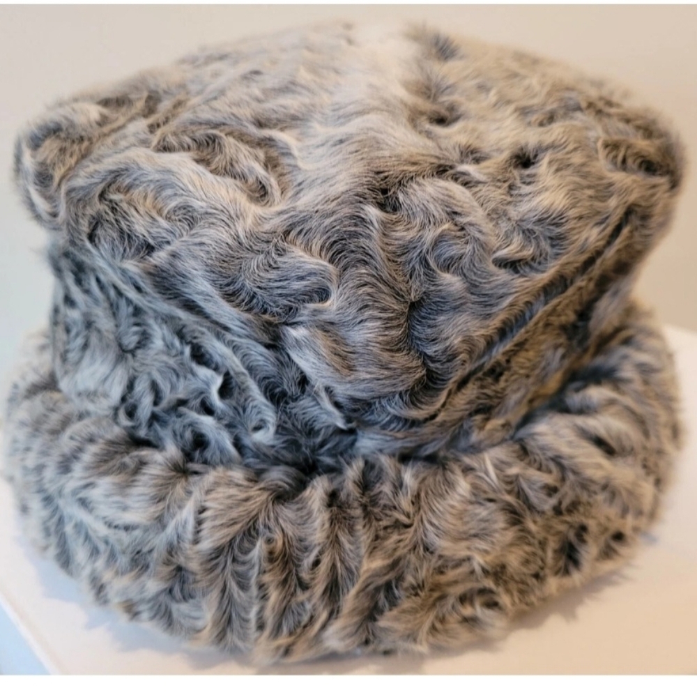 Vintage Women's Persian Lamb Pill Box Silver Grey Hat, Antonovich Furs